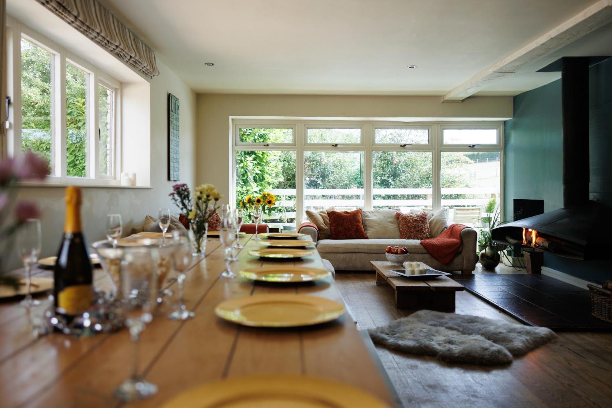 The West Barn Near Bath, Sleeps 24 And 2 Hot Tubs Villa Бристол Екстериор снимка