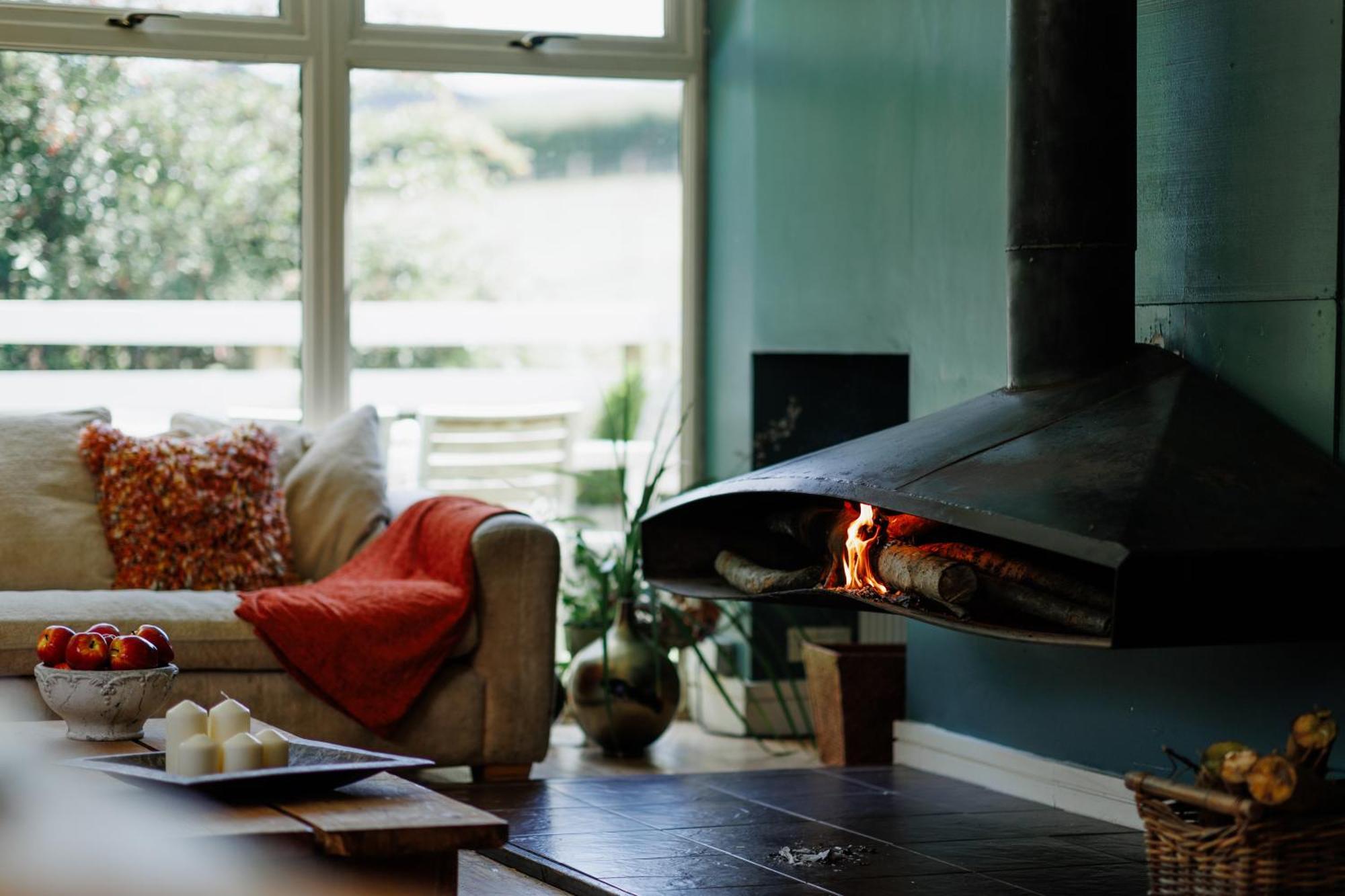 The West Barn Near Bath, Sleeps 24 And 2 Hot Tubs Villa Бристол Екстериор снимка